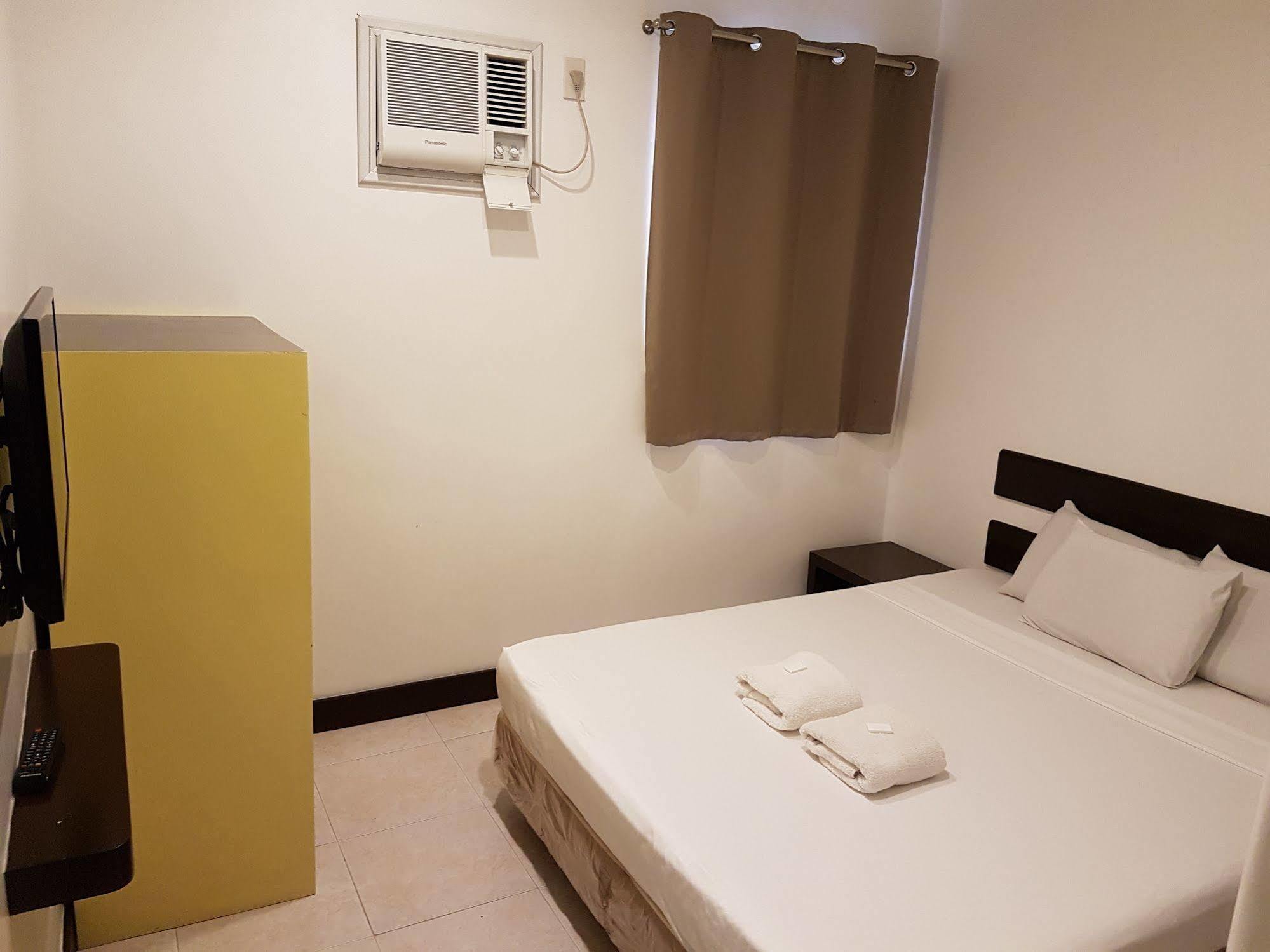 Ong Bun Pension House Iloilo Esterno foto