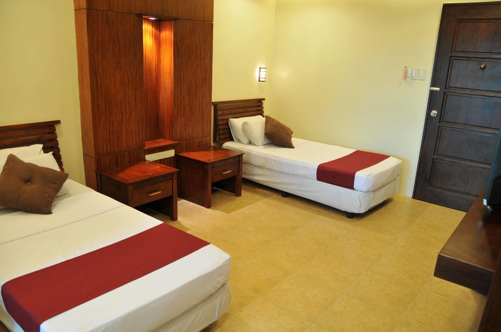 Ong Bun Pension House Iloilo Esterno foto